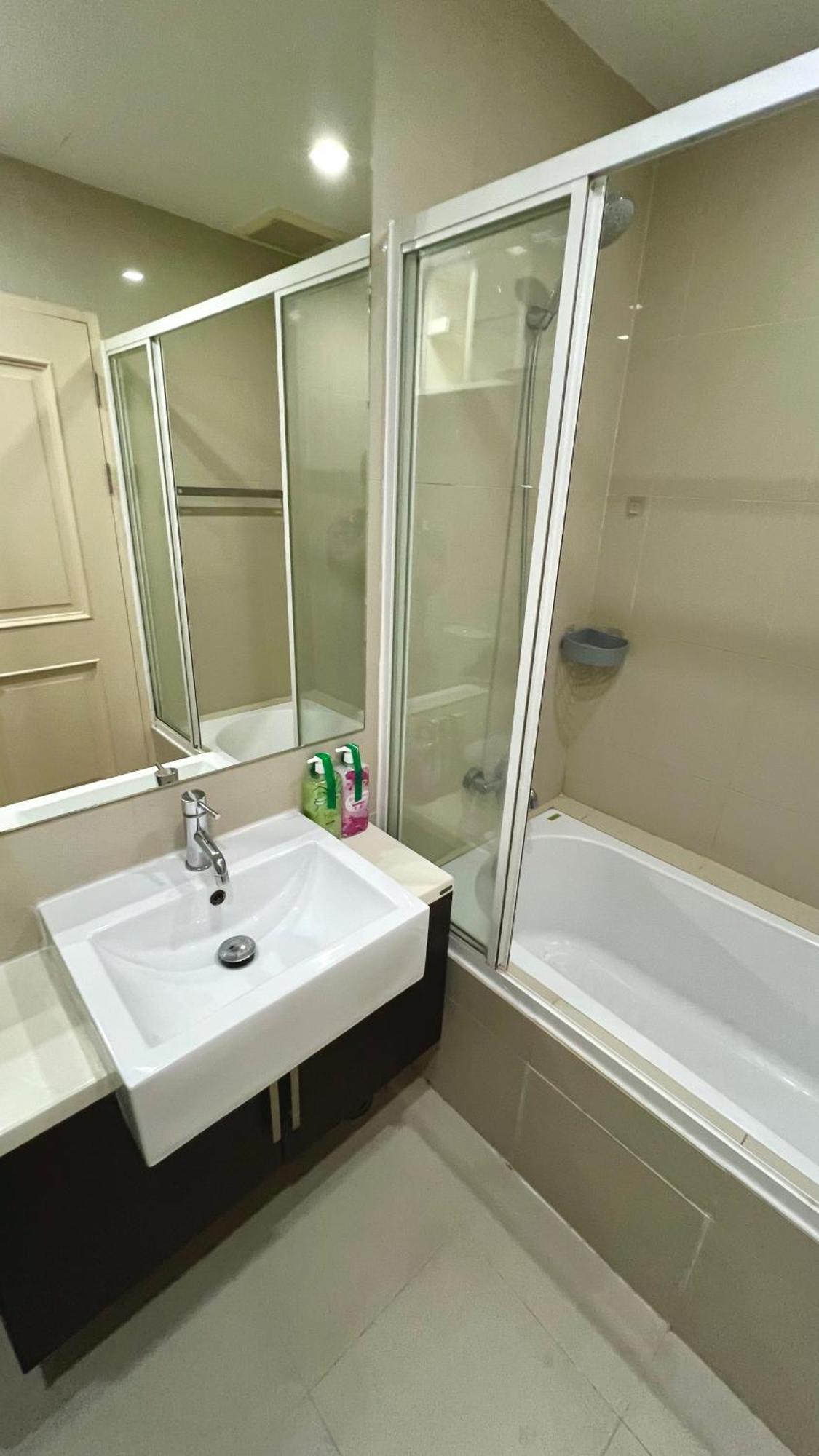 Apartamento Great Location 3 Mins Walk From Bts Ari